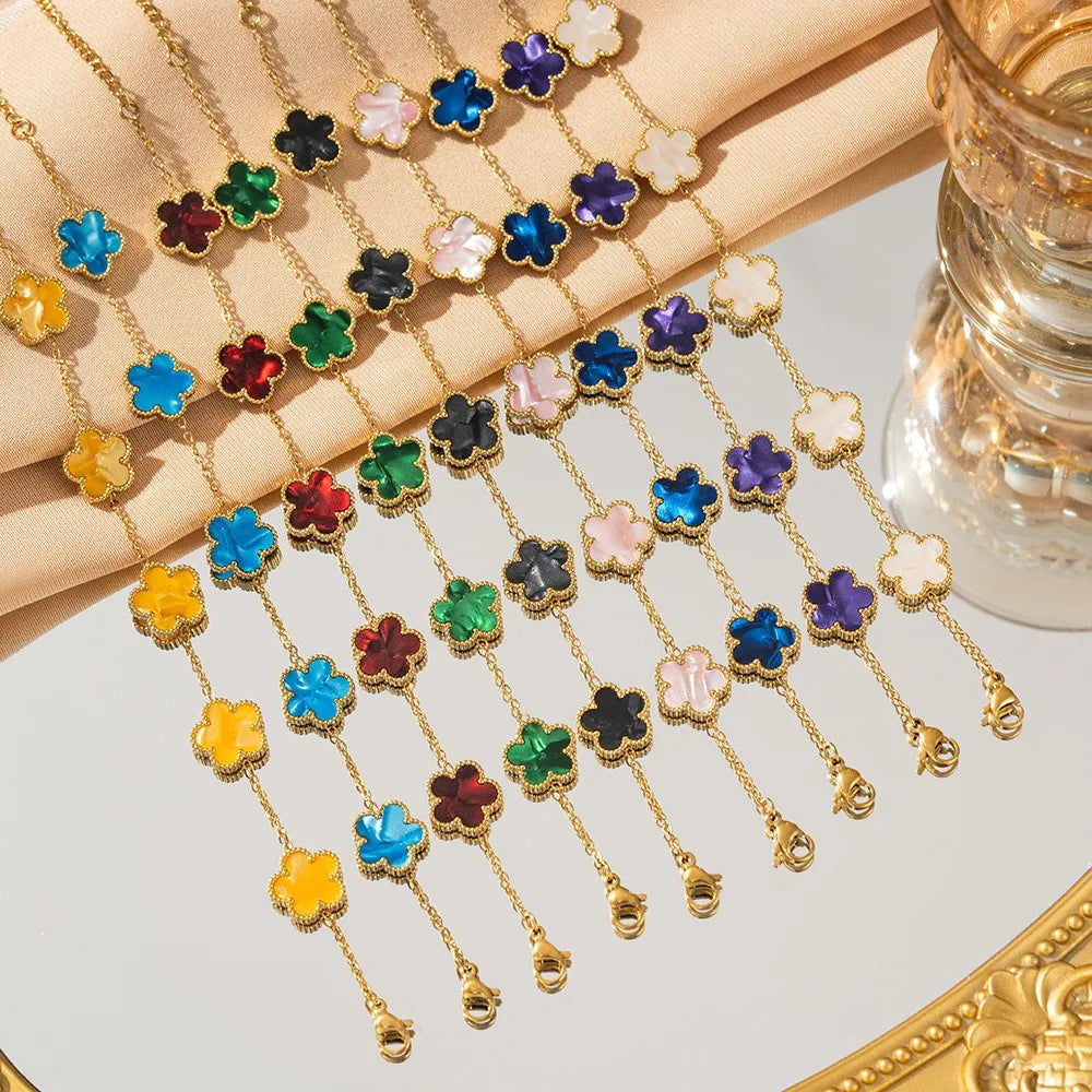 Lucky Five-Leaf Flower Bracelet | 18K Gold Plated Stainless Steel | Dainty Floral Charm Bracelet