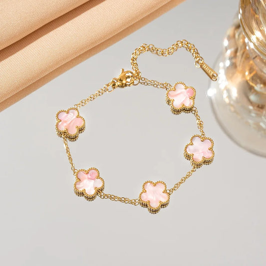 Lucky Five-Leaf Flower Bracelet | 18K Gold Plated Stainless Steel | Dainty Floral Charm Bracelet